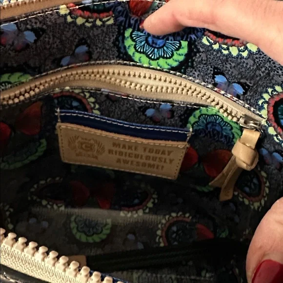 Consuela Jax bucket bag - Picture 9 of 11